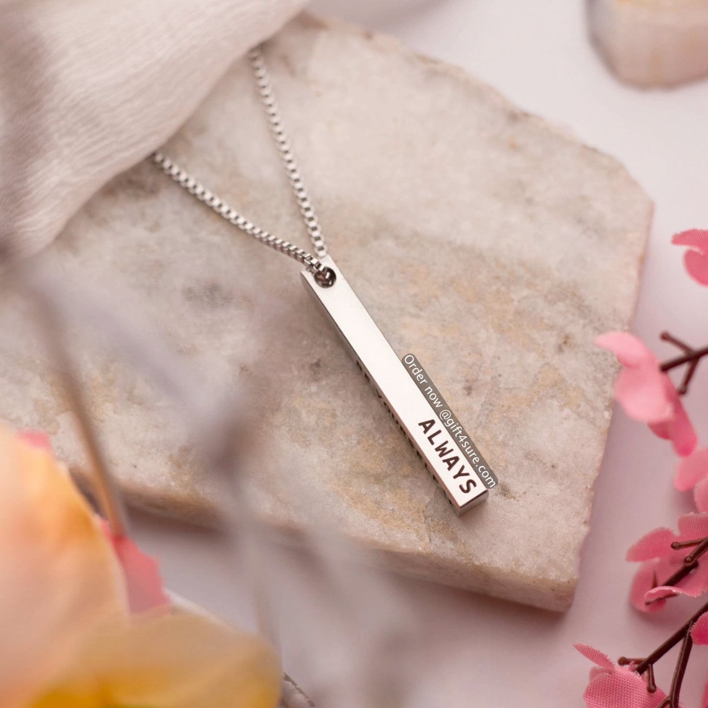 SILVER – BAR PENDENT